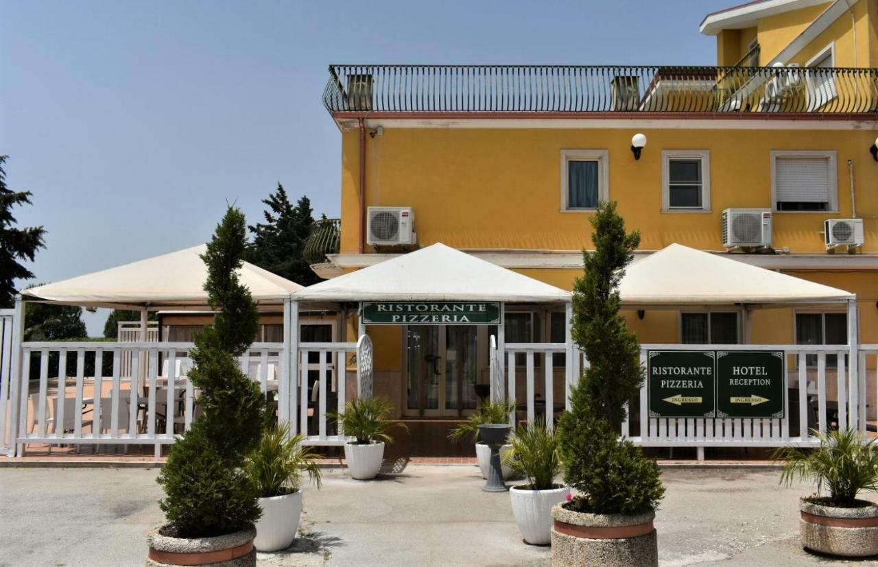 Hotel Garden Сан-Джованни-Ротондо Экстерьер фото